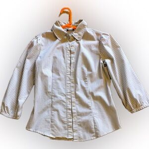 😊 *White Striped Button-Up Top 😍 Size Small